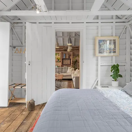 The Longwood Barn Villa Featherston Exterior photo